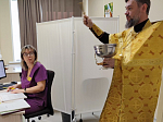 В день памяти святителя Митрофана Воронежского священнослужитель посетил молельную комнату при ЦРБ