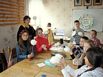 В акции "Белый цветок" приняли участие воспитанники Воскресной школы имени протоиерея Николая Сильченкова