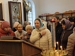 В Неделю 3-ю Великого поста в Казанском храме совершили поклонение Кресту Господню