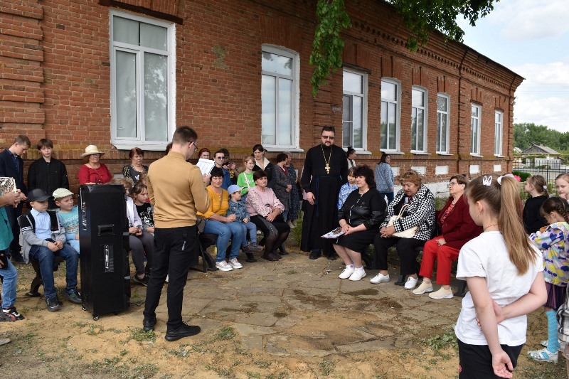 Воспитанники Воскресной школы при Петропавловском храме посетили местный краеведческий музей