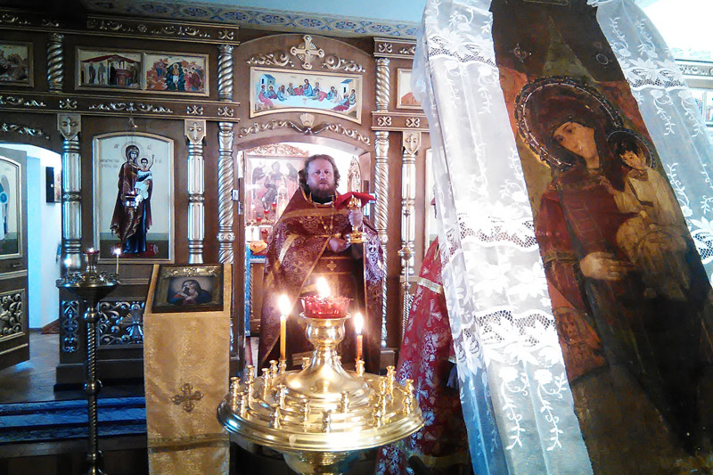 Праздник Воздвижения Честного и Животворящего Креста Господня в Русской Журавке
