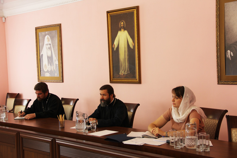 Епископ Россошанский и Острогожский Андрей возглавил заседание коллегии Епархиального отдела религиозного образования и катехизации