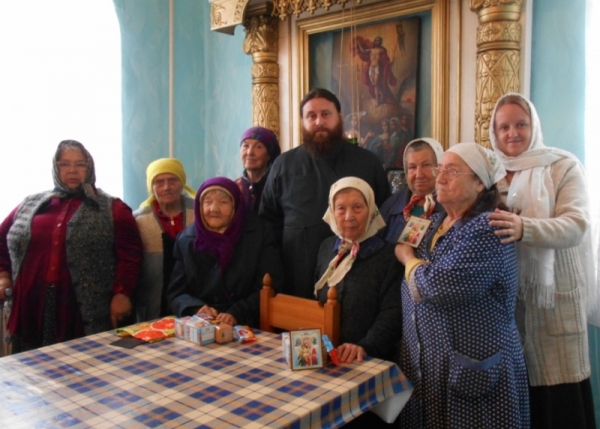 Поздравление насельниц богадельни Казанского храма