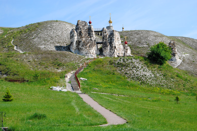 Паломническая поездка  в Костомаровский Спасский женский монастырь