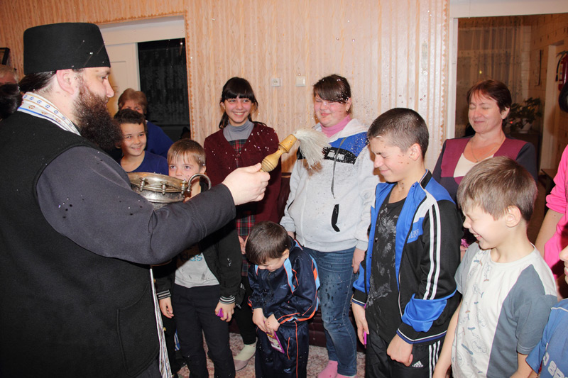 Визит иерея Сергия Папина в детский социально- реабилитационный центр