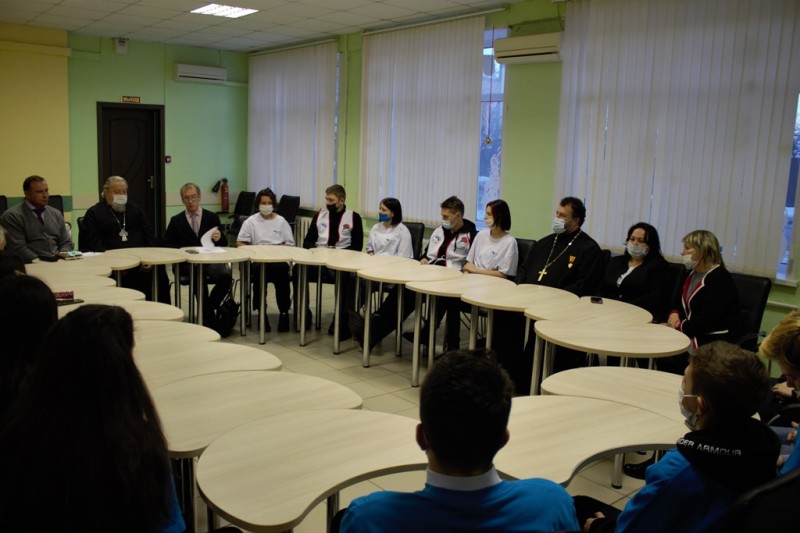 В центр «Социальная адаптация молодежи» г. Борисоглебска состоялся круглый стол