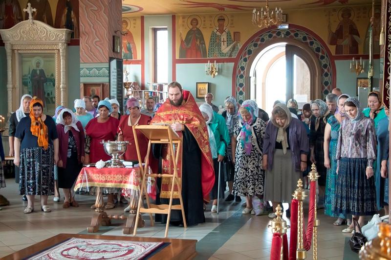 По случаю Дня трезвости в Ильинском соборе был совершен молебен