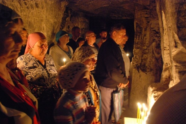 10 августа в Калачеевской пещере прошёл водосвятный молебен
