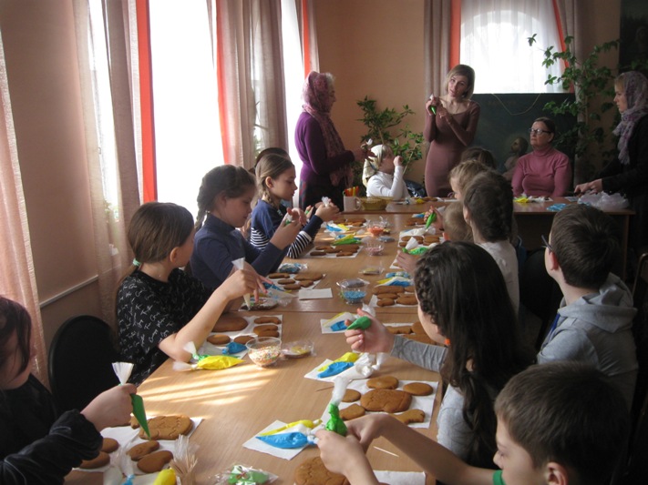 В Воскресной школе имени святителя Серафима (Соболева) прошли пасхальные мастер-классы