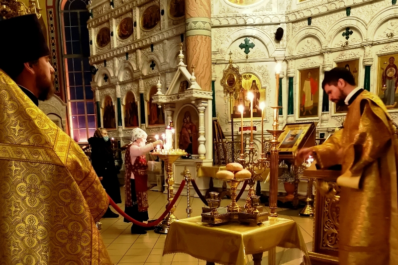 В Ильинском кафедральном соборе почтили память святителя Николая Чудотворца