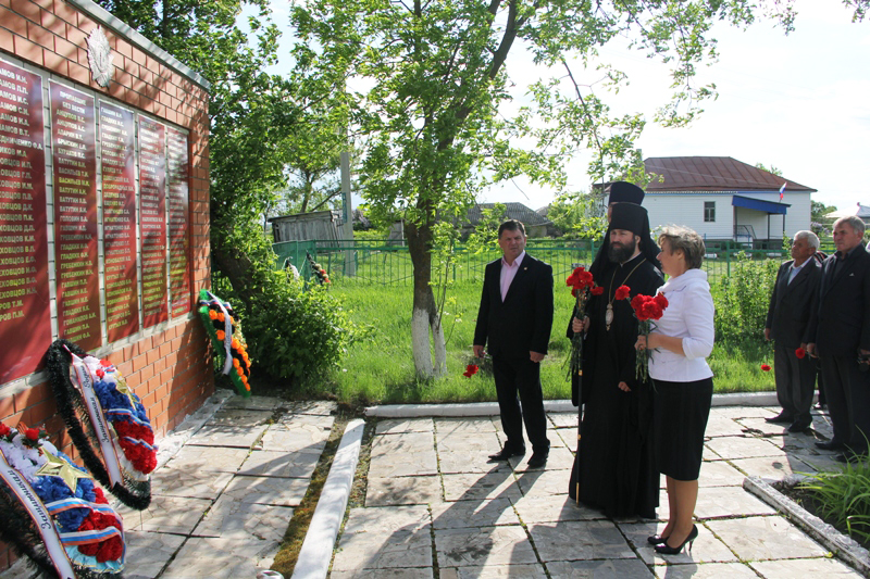 Епископ Россошанский и Острогожский Андрей посетил Калачеевский район