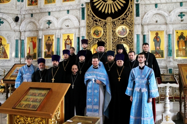 Соборное богослужение в Ильинском кафедральном соборе г. Россошь