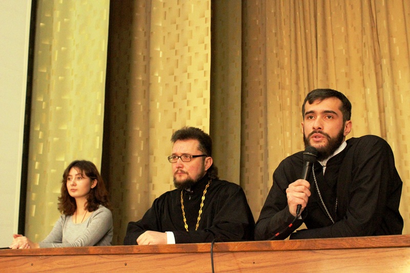 Молодежный отделом епархии в Острогожске проведена секция регионального этапа Рождественских чтений