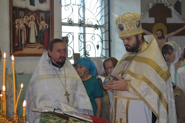 В Калачеевское благочиние прибыли мощи святителя Дмитрия Ростовского и святой праведной Матрены Московской