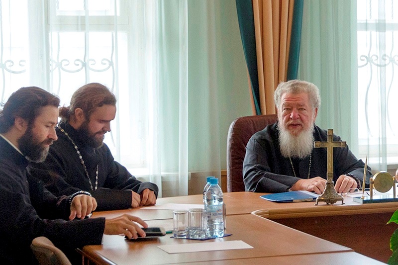 Преосвященнейший епископ Андрей принял участие в работе Архиерейского совета Воронежской митрополии
