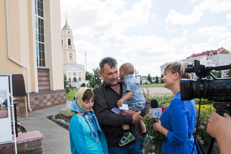 Прихожан Ильинского собора поздравили с Днем отца