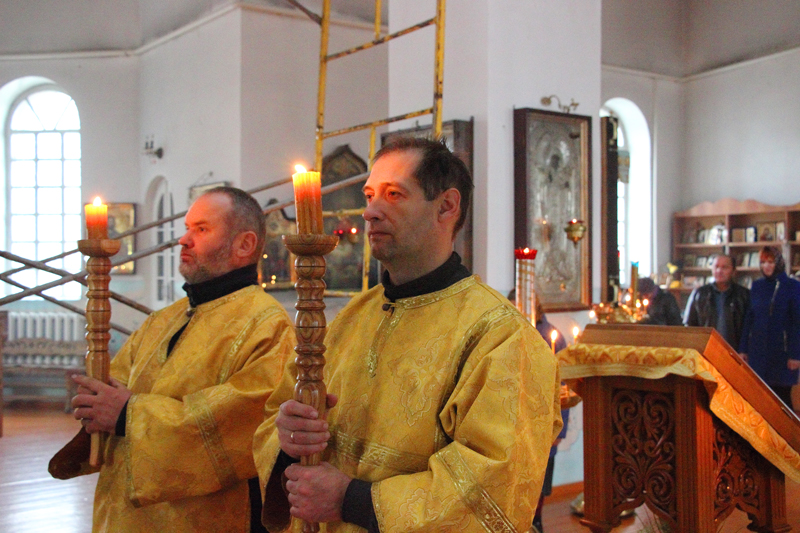 Божественная литургия в Казанском храме