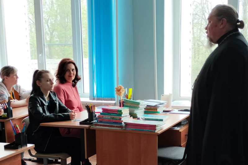 в Репьевской школе прошло собрание для родителей учащихся начальных классов