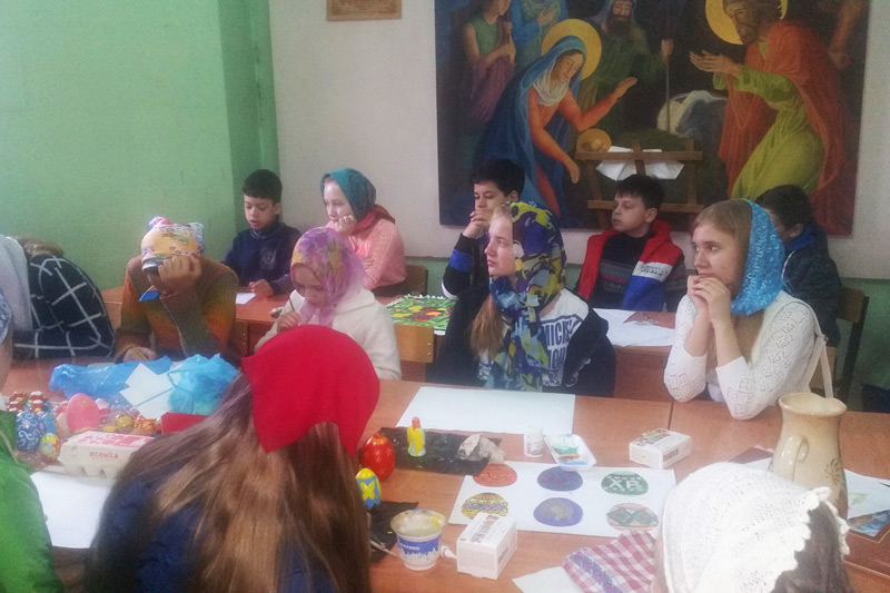 Пасхальный мастер-класс в Воскресной школе Покровского храма