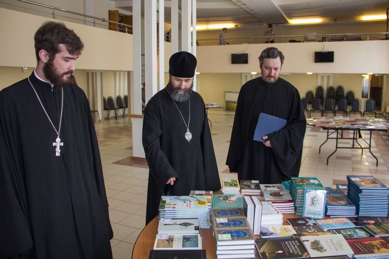 Глава Россошанской епархии принял участие во встрече с богословом Илией Кокиным
