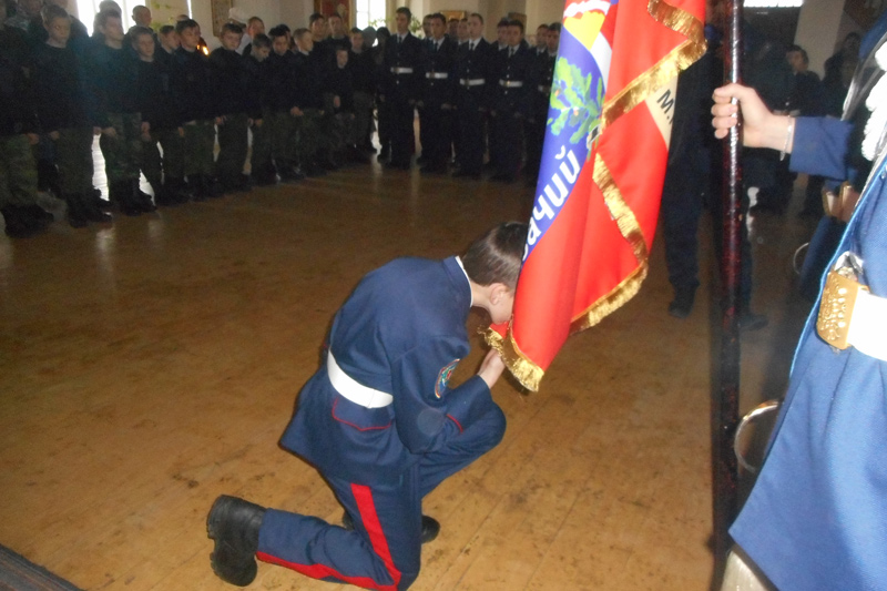 Кадеты Матвея Платова Казачьего кадетского корпуса приняли присягу