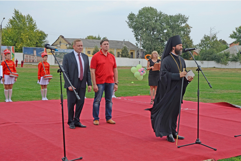 Преосвященнейший епископ Андрей принял участие в торжествах по случаю Дня города Острогожска