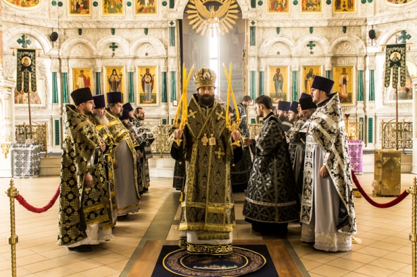 Правящий архиерей вручил церковные награды клирикам Россошанской и Острогожской епархии