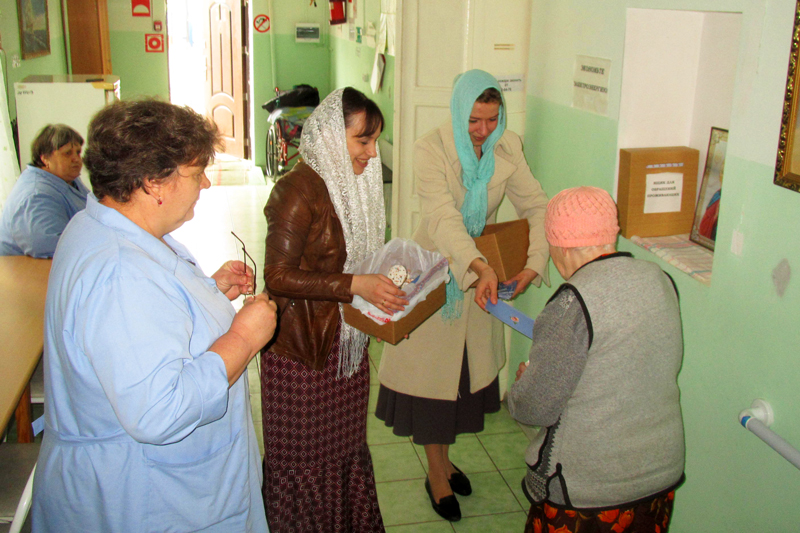 Матушки посетили Павловский дом-интернат для престарелых