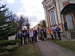 Ученики Каменской СОШ помогли в благоустройстве Казанского храма