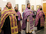 В Свято-Тихоновском соборном храме Острогожска был совершён чин Воздвижения Креста