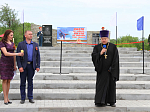 Благочинный принял участие в открытии мемориала советскому летчику Сергею Жуковскому