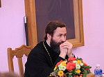 Епископ Андрей поздравил супруг священнослужителей с Днем матери