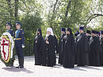 Архиереи возложили венок к могиле Неизвестного солдата на площади Победы г. Воронежа