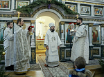 Епископ Россошанский и Острогожский Дионисий совершил Божественную литургию в Казанском храме города Павловска