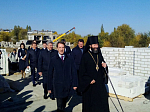 Глава Россошанской епархии и губернатор Воронежской области заложили памятную капсулу