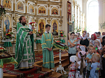 Праздничная литургия на Cвятую Троицу