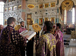 В Неделю 3-ю Великого поста, Преосвященнейший епископ Андрей совершил Божественную литургию свт. Василию Великого