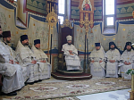 Епископ Россошанский и Острогожский Дионисий совершил первую совместную  Божественную литургию с благочинными церковных округов Россошанской епархии