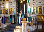 Преосвященнейший епископ Андрей совершил утреню с Акафистом Пресвятой Богородице
