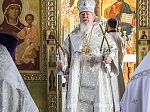 Глава Воронежской митрополии совершил Божественную литургию в Спасском храме в день престольного праздника