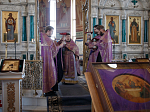 В Ильинском кафедральном соборе совершены уставные богослужения Великого четверга Страстной седмицы