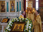 Церковь совершает память святых первоверховных апостолов Петра и Павла