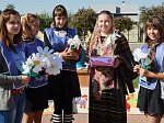 Акция милосердия «Белый цветок» завершилась праздничными мероприятиями на соборной площади