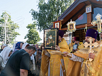Епископ Россошанский и Острогожский Андрей молился за литургией в храме свт. Луки Крымского в г. Воронеже