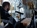 В Ильинском кафедральном соборе совершена Утреня с чтением 12-и Страстных Евангелий