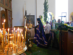 Архипастырь совершил Божественную литургию в канун престольного праздника в храме п.г.т. Подгоренский