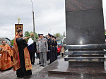 В день памяти Георгия Победоносца в Верхнем Мамоне открыли стелу в честь признания райцентра населенным пунктом воинской доблести