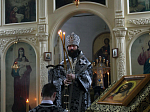 Преосвященнейший епископ Андрей совершил Литургию Преждеосвященных Даров в Костомаровском Спасском женском монастыре