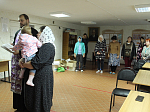 Представители благочиния посетили пункт временного проживания беженцев