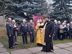 В День сотрудника органов внутренних дел РФ в Павловске совершили литию по погибшим сотрудникам